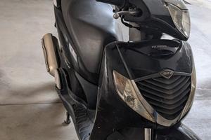 scooter Honda SH 150 2007