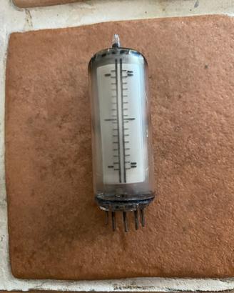 Telefunken valvola emm 801 occhio magico