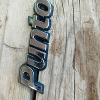 Scritta PUNTO (portellone posteriore)