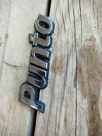 Scritta PUNTO (portellone posteriore)