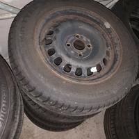 Cerchi 14 con gomme invernali Opel Corsa