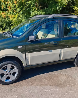 AUTO FIAT PANDA 4X4 CROS