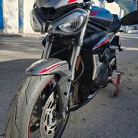 triumph street triple 765rs