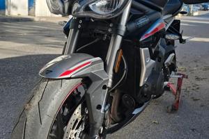 triumph street triple 765rs