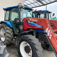 TRATTORE NEW HOLLAND TL90 CON CARICATORE