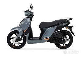 Peugeot Tweet 200 GT