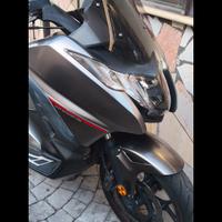 Honda integra 750 sport dct abs