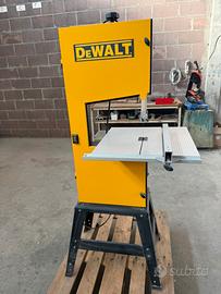 Sega a nastro da banco per gommapiuma DeWalt