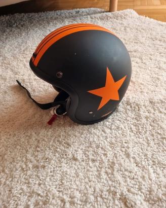 casco per motociclisti