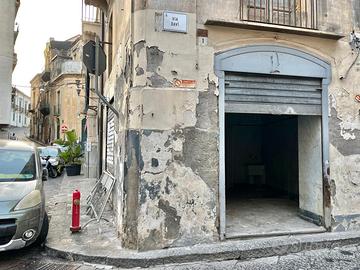 Acireale centro, bottega mq 108 libero