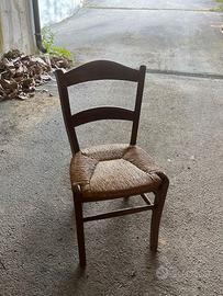 5 Sedie con sedile in paglia
