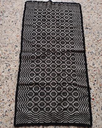 Tappeto sardo antico in lana color Nero cm 140x70