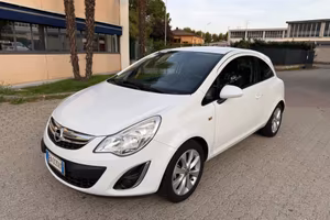 Opel Corsa 1.2 benzina gpl 2012