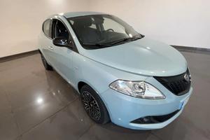 Lancia Ypsilon 1.0 FireFly 5 porte S&S Hybrid Oro