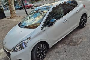 Peugeot 208 GT Line 100 HDI