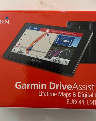 Navigatore Garmin Drive Assist 50