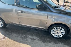 Lancia y benz gpl casa madre