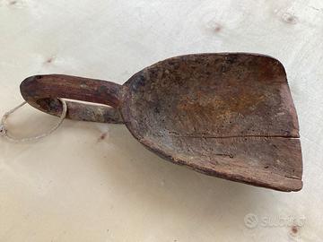 paletta sessola in legno per farina e granaglie