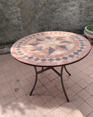tavolo da giardino 