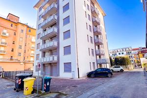 Trilocale/60m dal mare/p.auto/4 pax/18.04-30.05