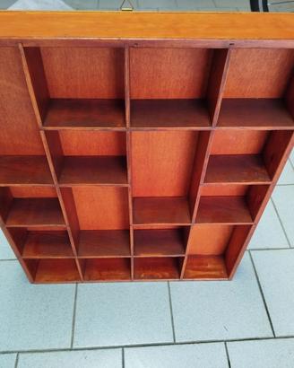 Bacheca in legno porta oggetti