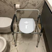 Seggiola brevettata in alluminio per WC