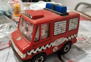Modellino vintage camion pompieri a batterie