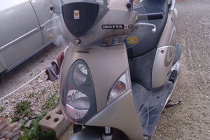 Scooter chiocciola 150