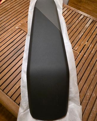 SELLA BLACK/GREY BMW CE 04,NUOVA!!
