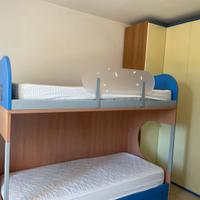 Letto a castello con armadio