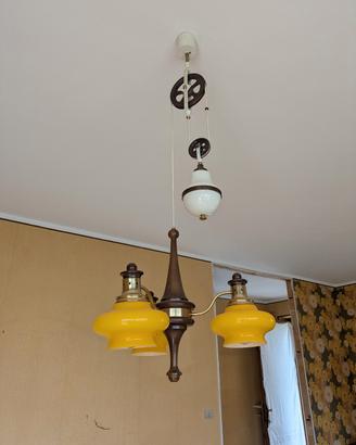 Lampadario d'epoca.