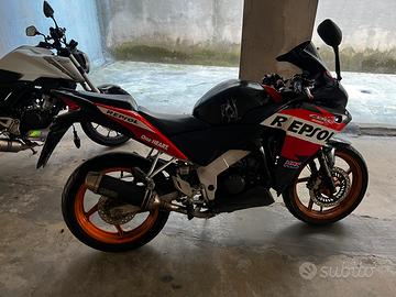 HONDA CBR 125 R (2015) incidentata