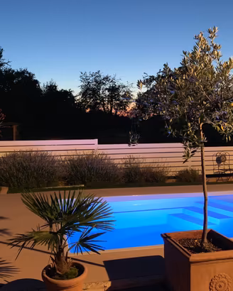 Piscina vetroresina con impianto di filtrazione