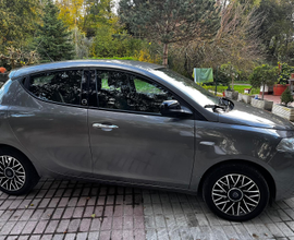 Lancia Ypsilon 1.2 GPL 69 CV