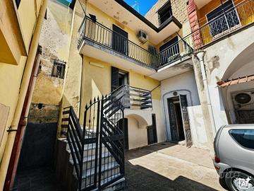 3 LOCALI A ACERRA