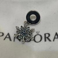 Pandora Charm Fiocco neve Luccicante 791761NBLMX