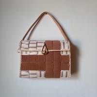 borsa a spalla lavorata a mano