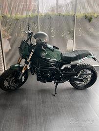 Benelli Leoncino 800