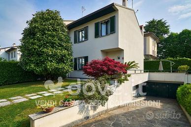 Villa Via Vittorio Veneto, 15, 20853, Biassono