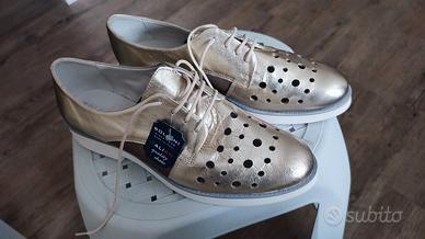 Scarpe stringate