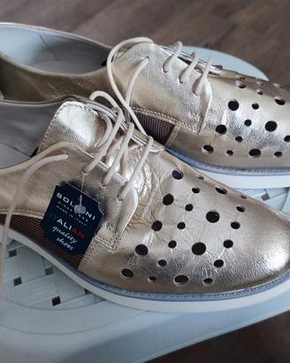 Scarpe stringate