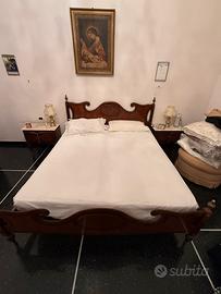 Letto matrimoniale in legno / con comodini