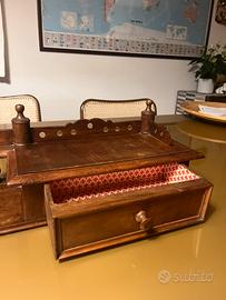 Mensola con cassetti