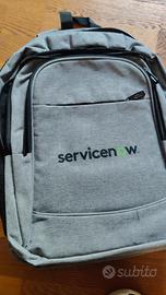 Zaini capienti per ufficio e università 