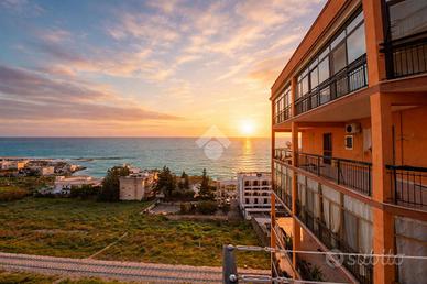 3 LOCALI A MANFREDONIA