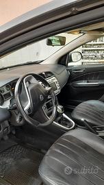 Lancia Delta 1.6 . 120cv 2011
