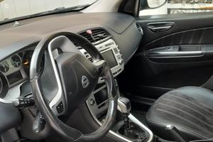 Lancia Delta 1.6 . 120cv 2011