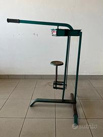 Tappatrice per tappi di sughero