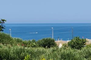 Appartamentino con terrazzo vista mare