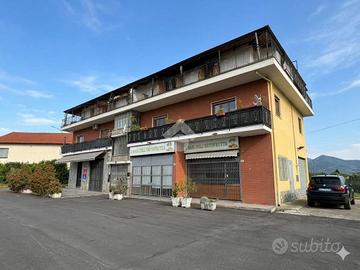 3 LOCALI A CUMIANA